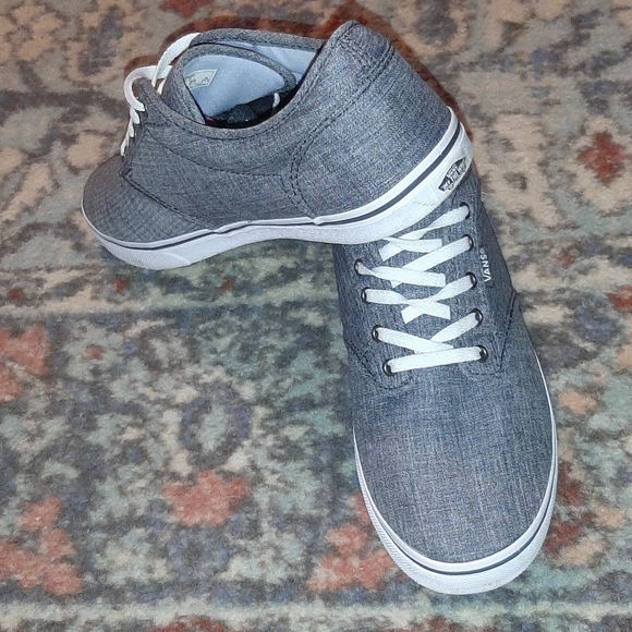 Vans Sneakers - Picture 2 of 3